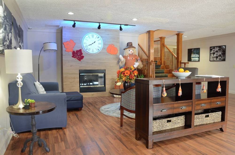 Country Inn & Suites by Radisson, Jacksonville - Orange Park 2