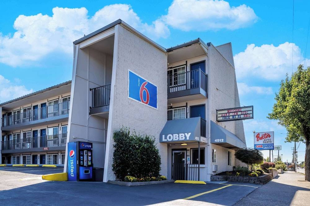 Motel 6 Portland, OR - Southeast 1