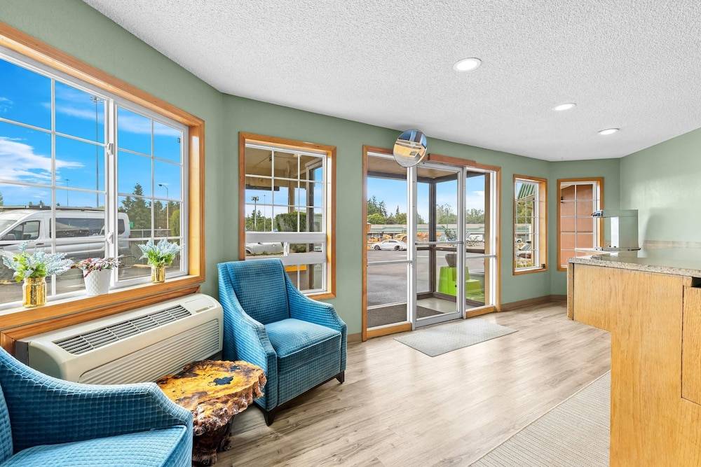 Rodeway Inn & Suites Portland West - Beaverton 2
