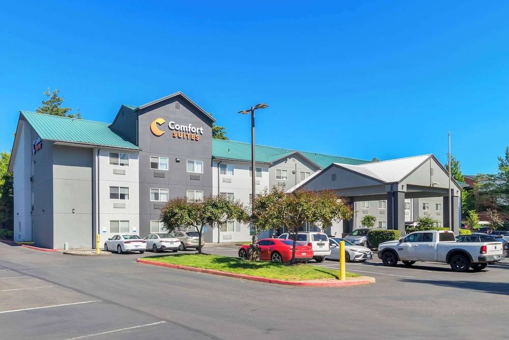 Comfort Suites Portland Airport 1