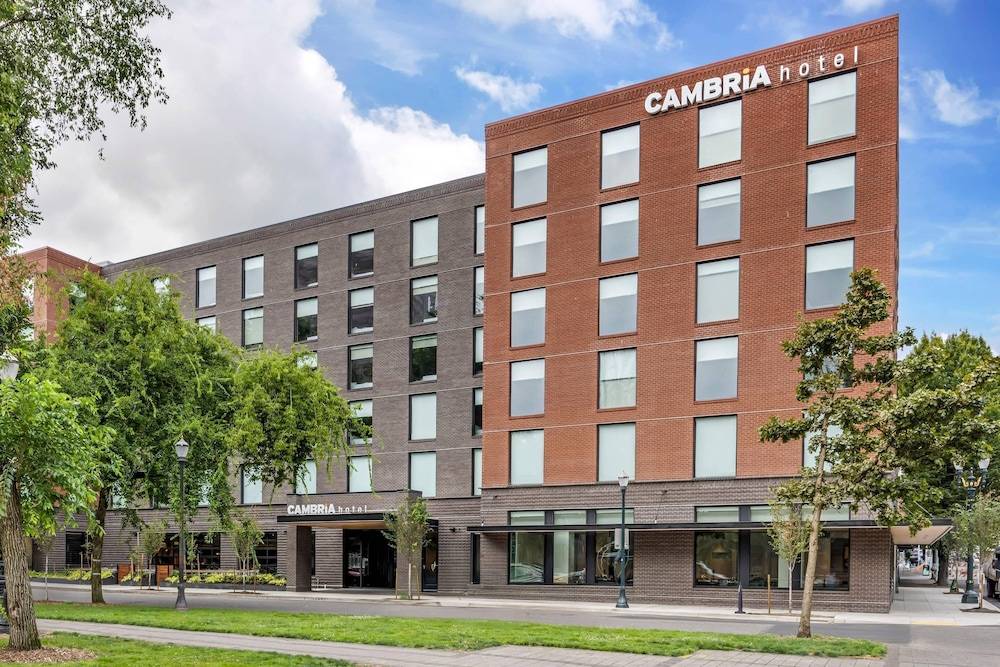 Cambria Hotel Portland - Pearl District 1