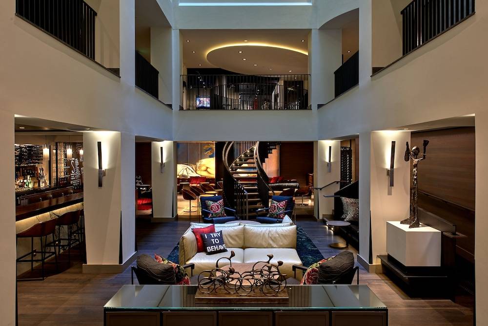 Kimpton HOTEL VINTAGE PORTLAND by IHG 1