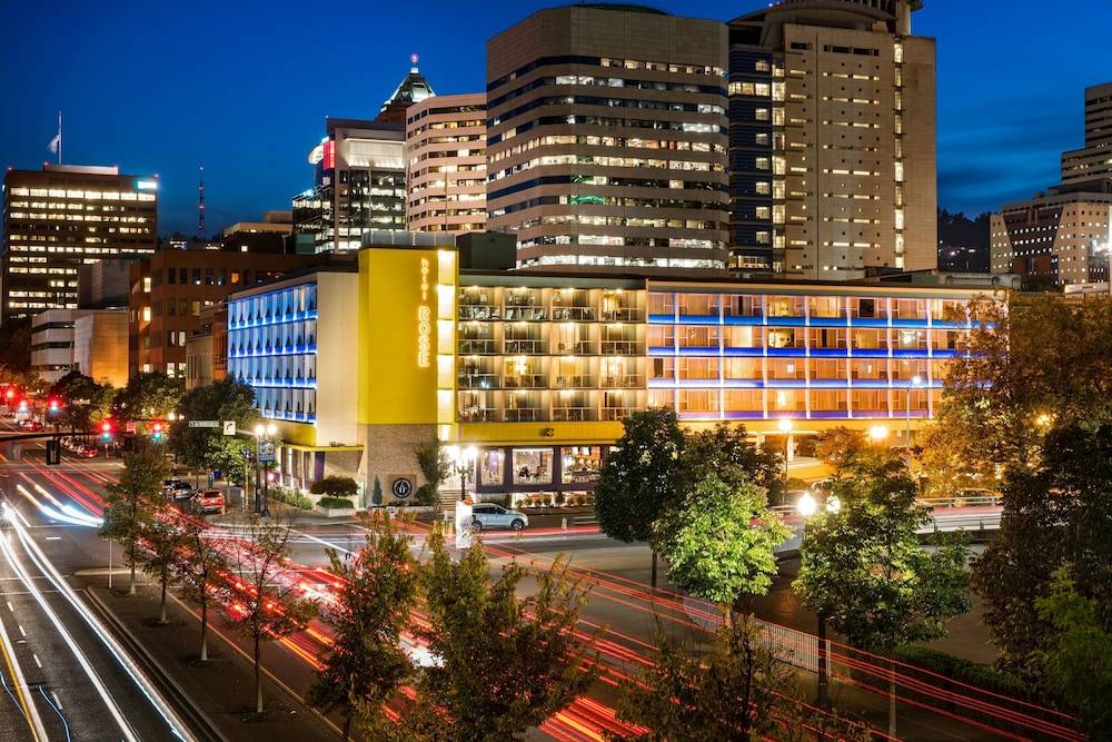 Staypineapple, Hotel Rose, Downtown Portland 1