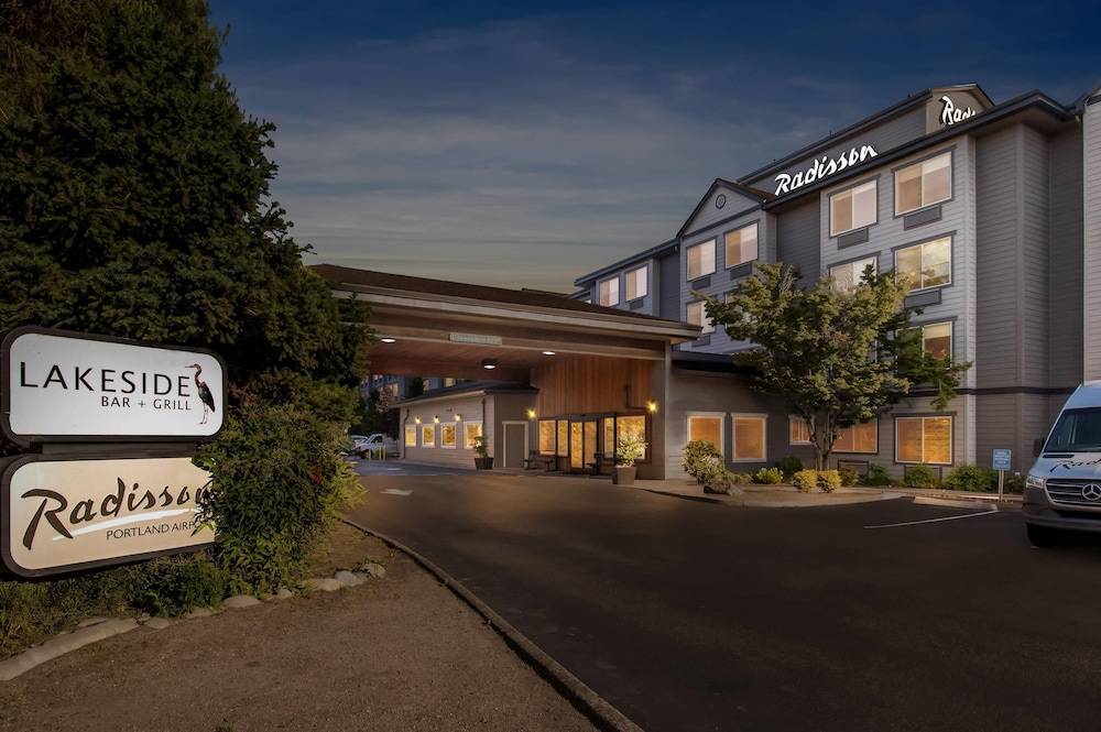 Radisson Hotel Portland Airport 1