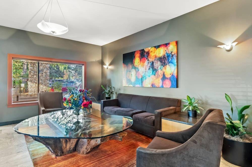 Radisson Hotel Portland Airport 2