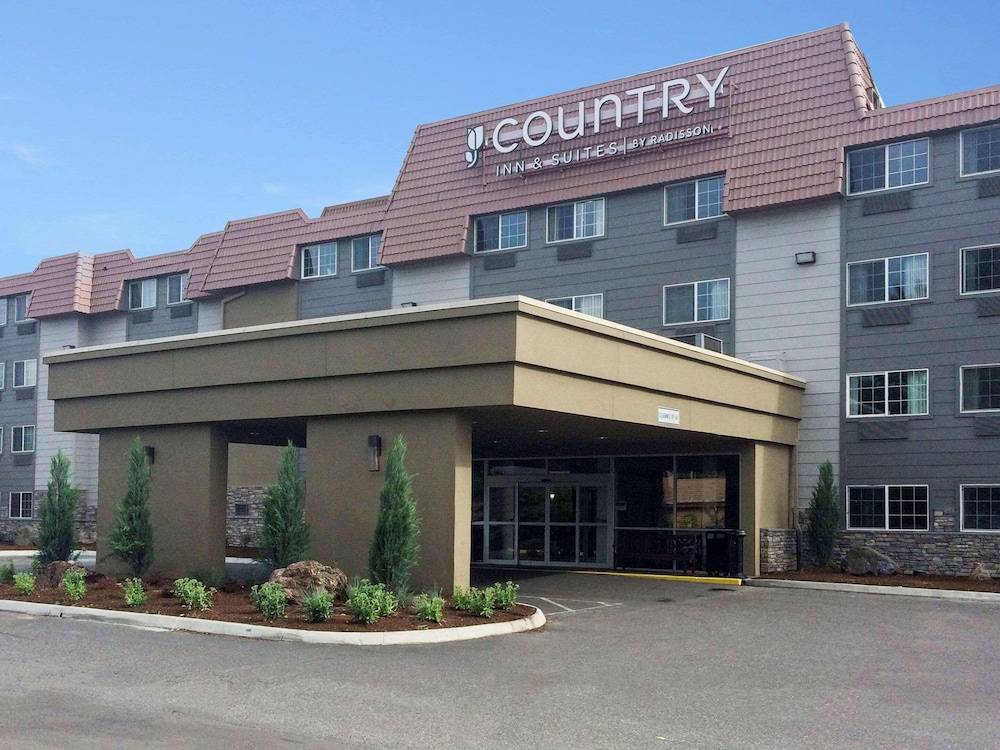 Country Inn & Suites by Radisson, Delta Park North Portland 1