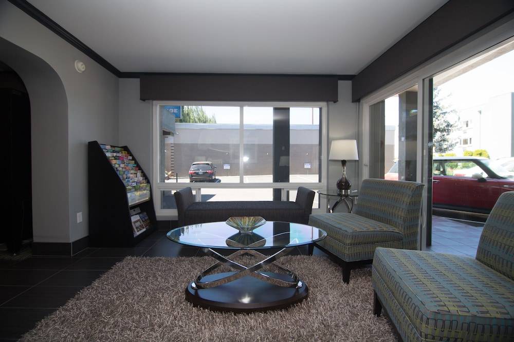 Eastside Lodge 2