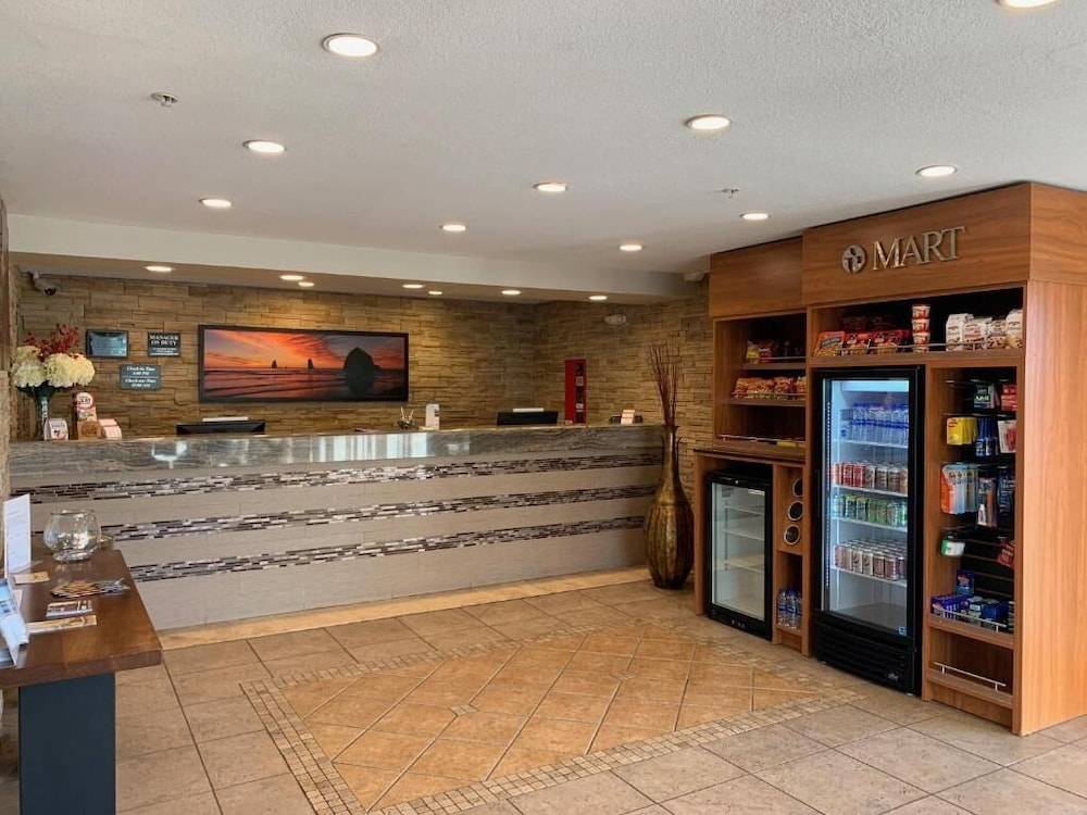 Ramada by Wyndham Portland 2