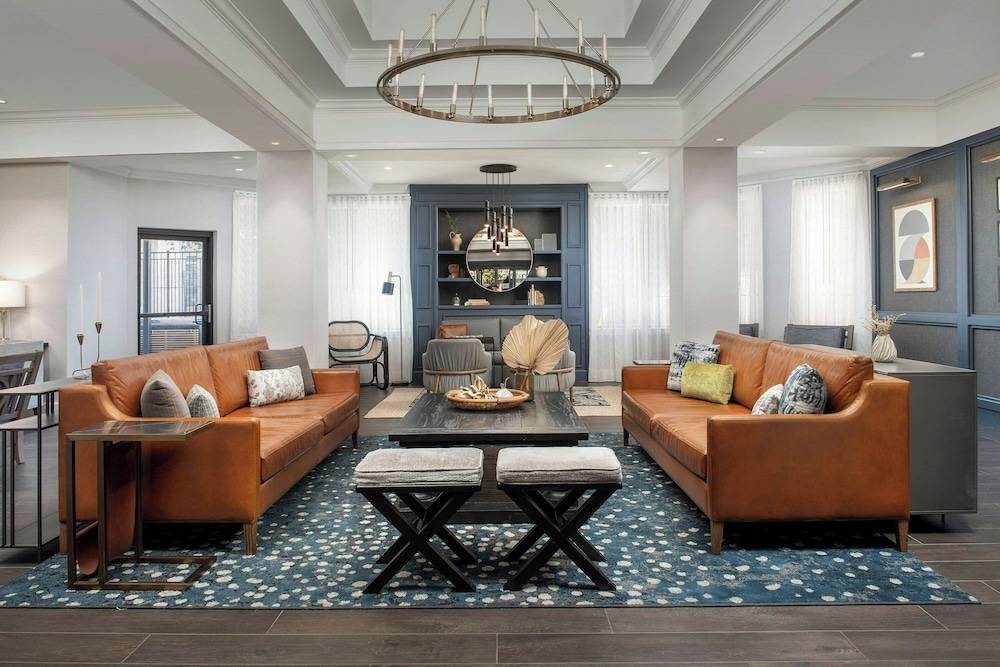 Courtyard by Marriott Savannah Downtown - Historic District 2