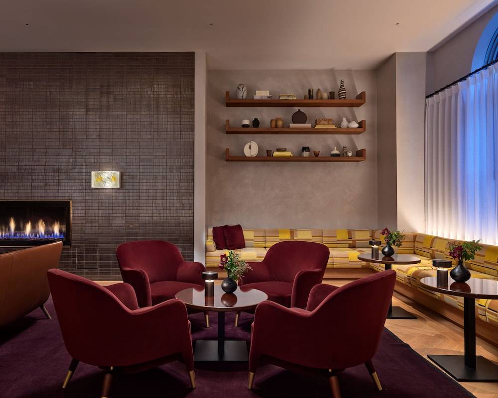 Hotel AKA Back Bay 1