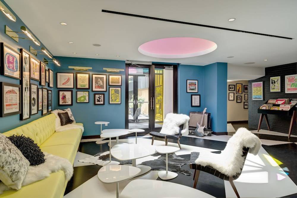 The Verb Hotel 2