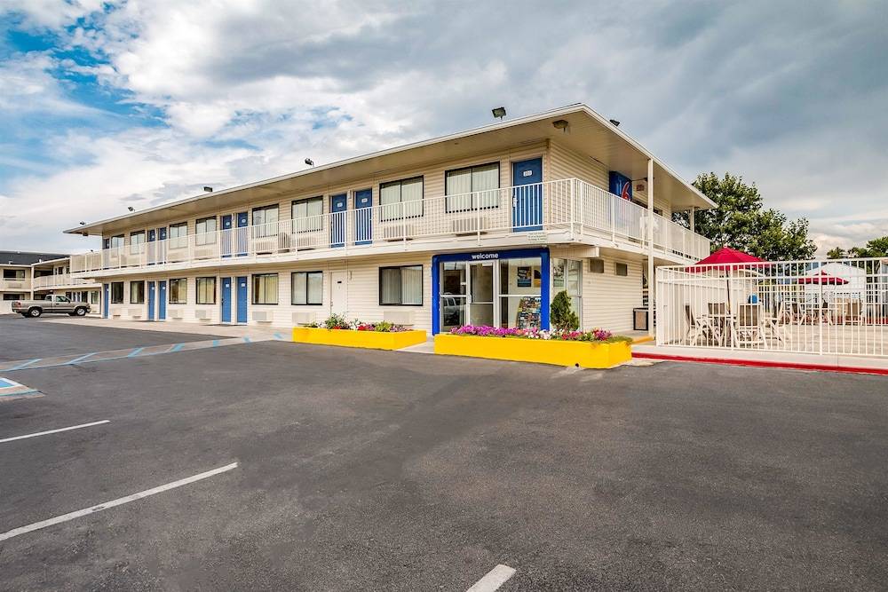 Motel 6 Salt Lake City West Airport 1