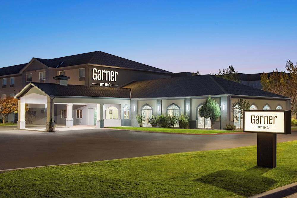 Garner Hotel Salt Lake City Airport by IHG 1