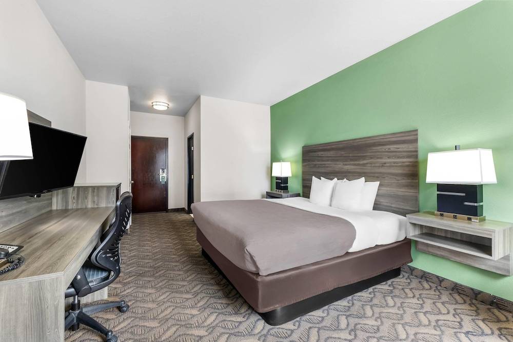 Quality Inn & Suites Salt Lake City Airport West 1