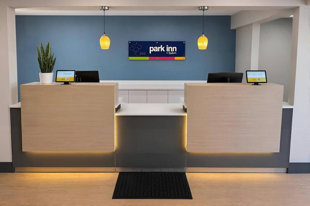 Park Inn by Radisson, Salt Lake City Downtown 2