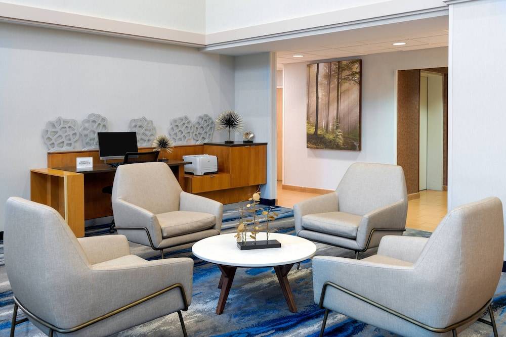 Fairfield Inn and Suites by Marriott Clearwater 2