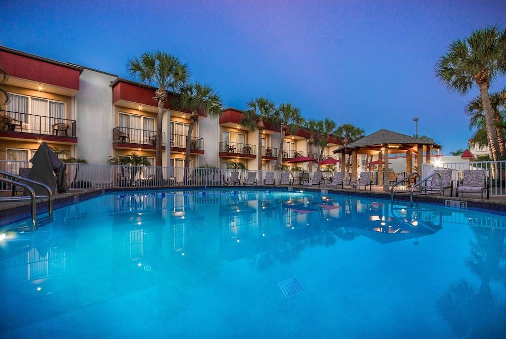 La Quinta by Wyndham Clearwater Central 1