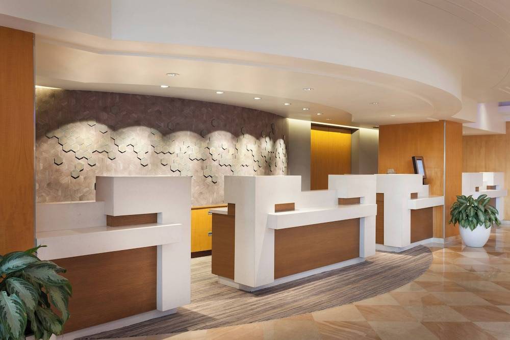 Fort Lauderdale Marriott Harbor Beach Resort & Spa 2