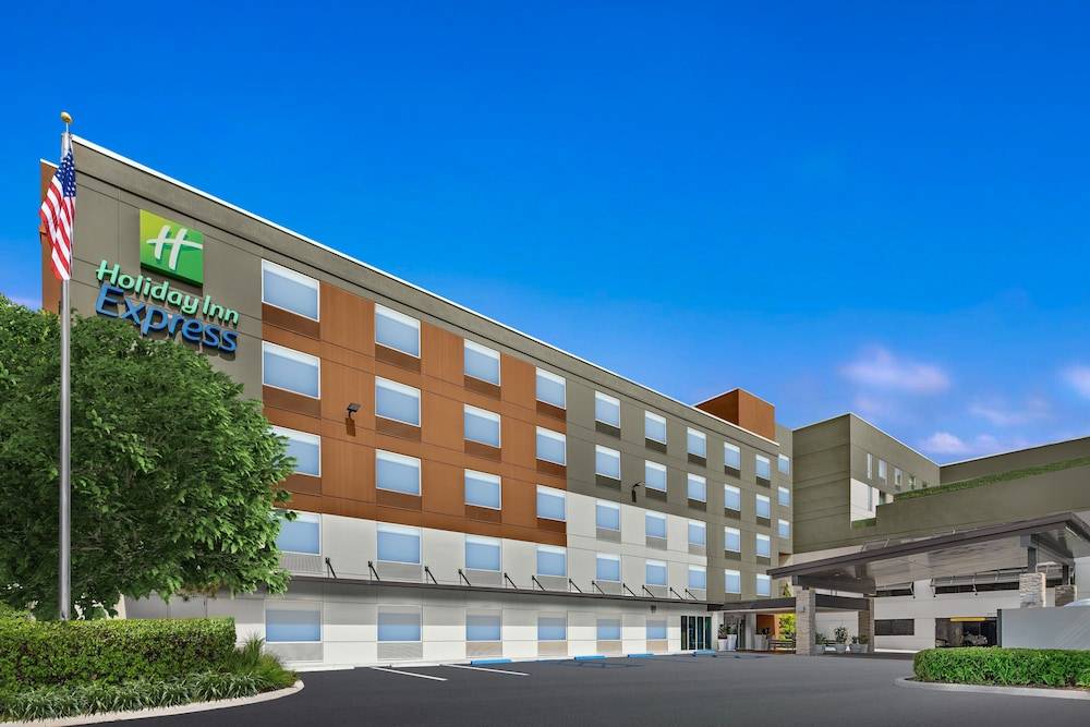 Holiday Inn Express FT. LAUDERDALE CRUISE-AIRPORT by IHG 1