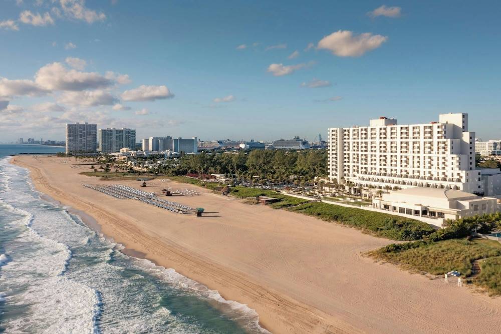Fort Lauderdale Marriott Harbor Beach Resort & Spa 1