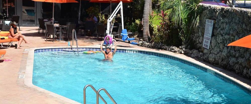 Sea Club Resort 1