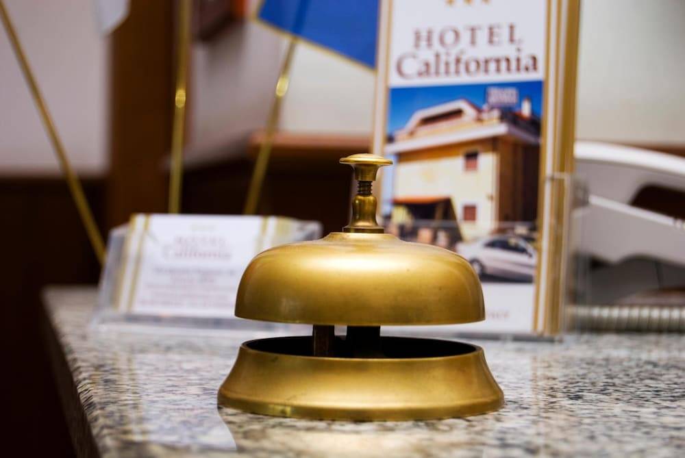 Hotel California 2