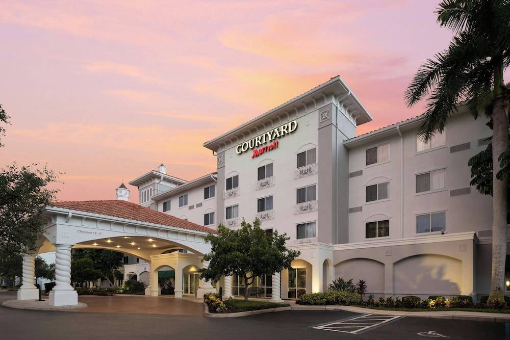 Courtyard Fort Myers at I-75 and Gulf Coast Town Center 1