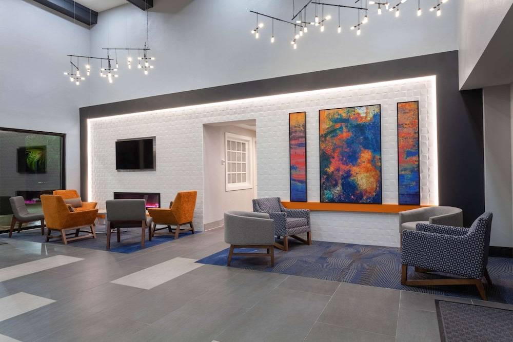 La Quinta by Wyndham Ft. Myers - Sanibel Gateway 2