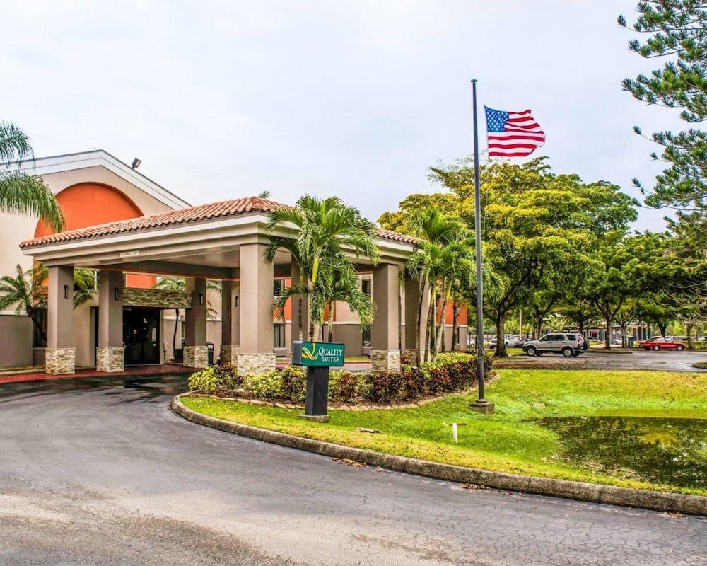 Quality Suites Fort Myers I-75 1