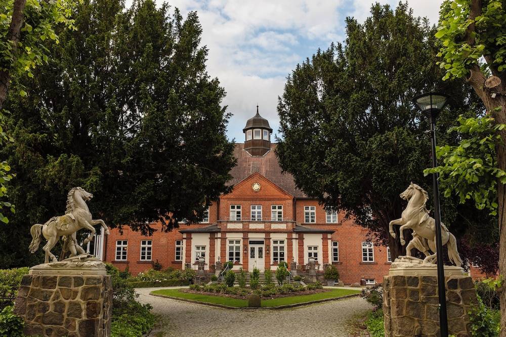 Schloss Basthorst 1