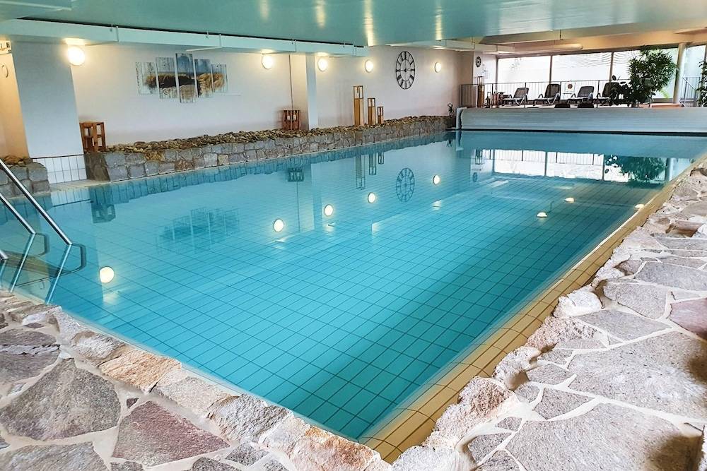 Sport Hotel Kenzingen inklusive Schwimmbad, Sauna und Frühstück nähe Europa-Park 1