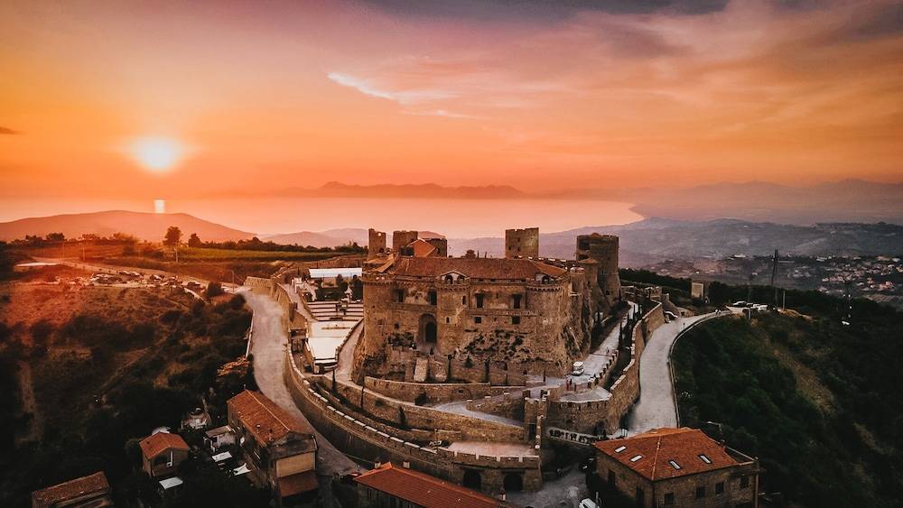 Castello di Rocca Cilento 1