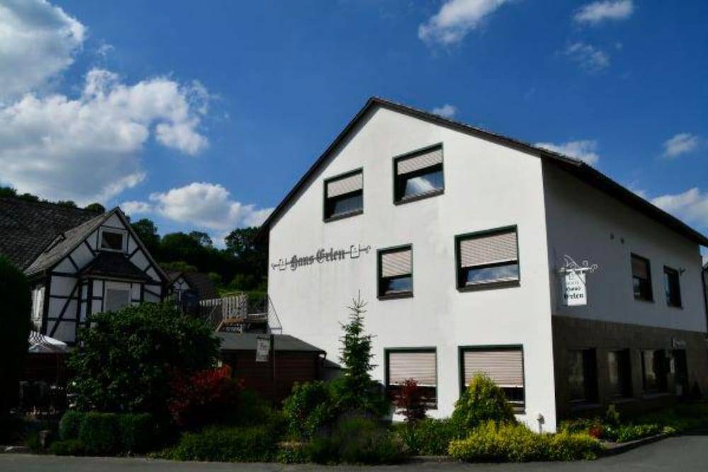 Hotel Haus Erlen 1