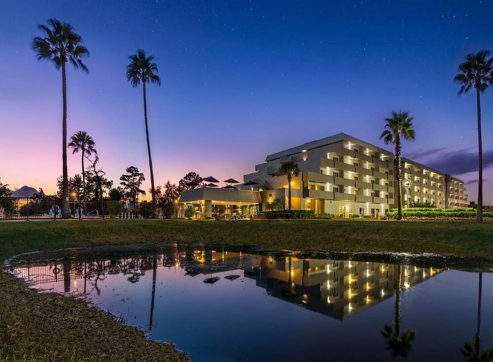 Palazzo Lakeside Hotel 1