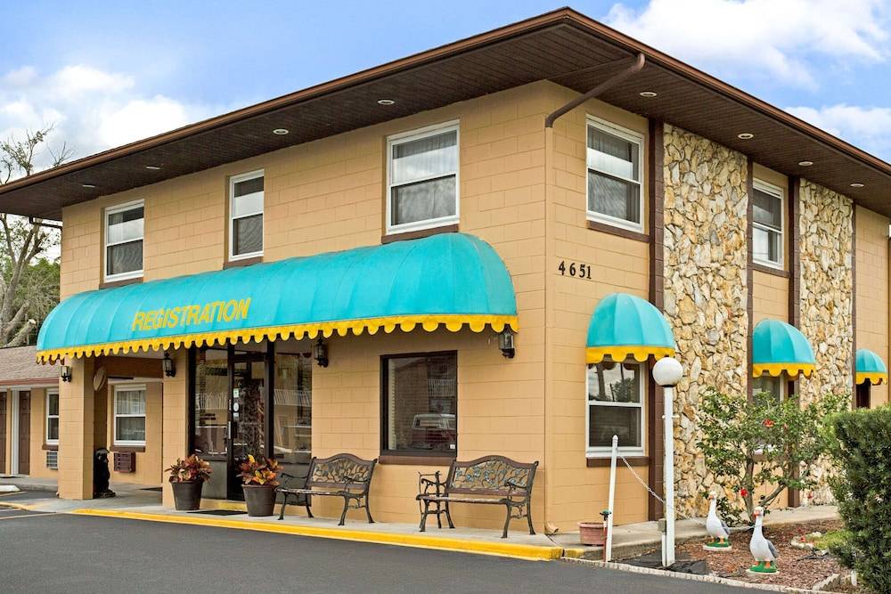 Knights Inn Kissimmee 1