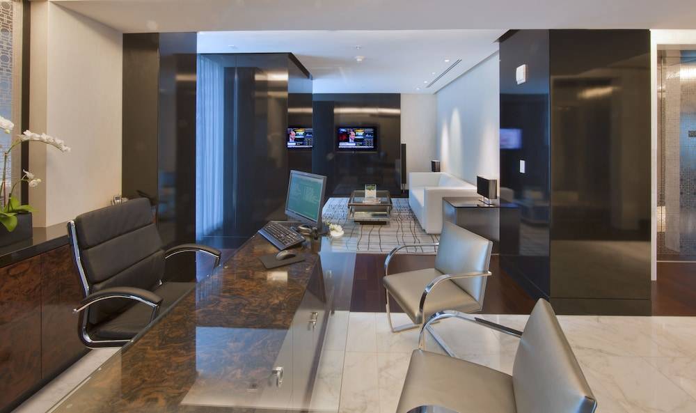 Hotel Beaux Arts, Autograph Collection 2
