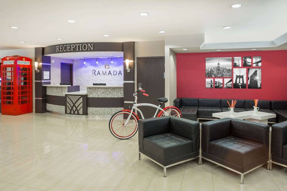 Ramada by Wyndham Miami Springs/Miami International Airport 2