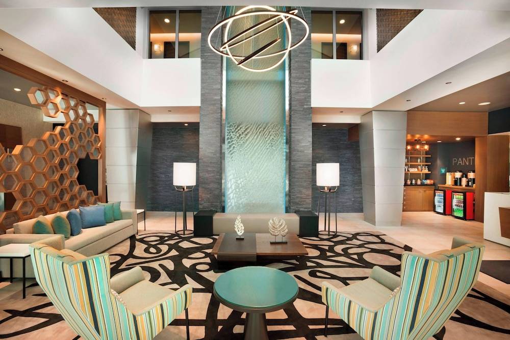 Four Points by Sheraton Miami Airport 2