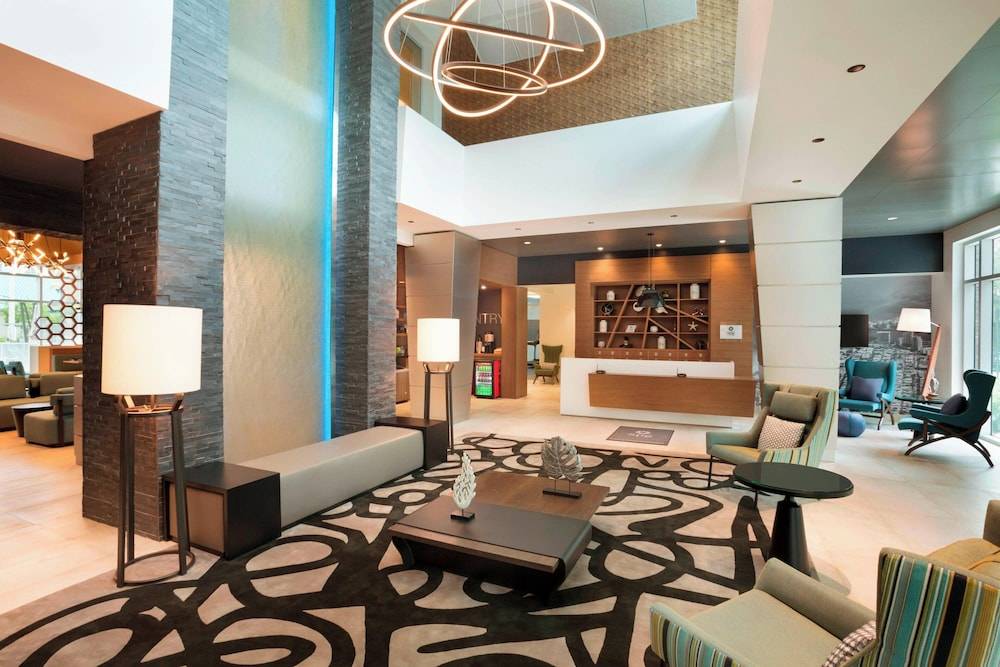 Four Points by Sheraton Miami Airport 1