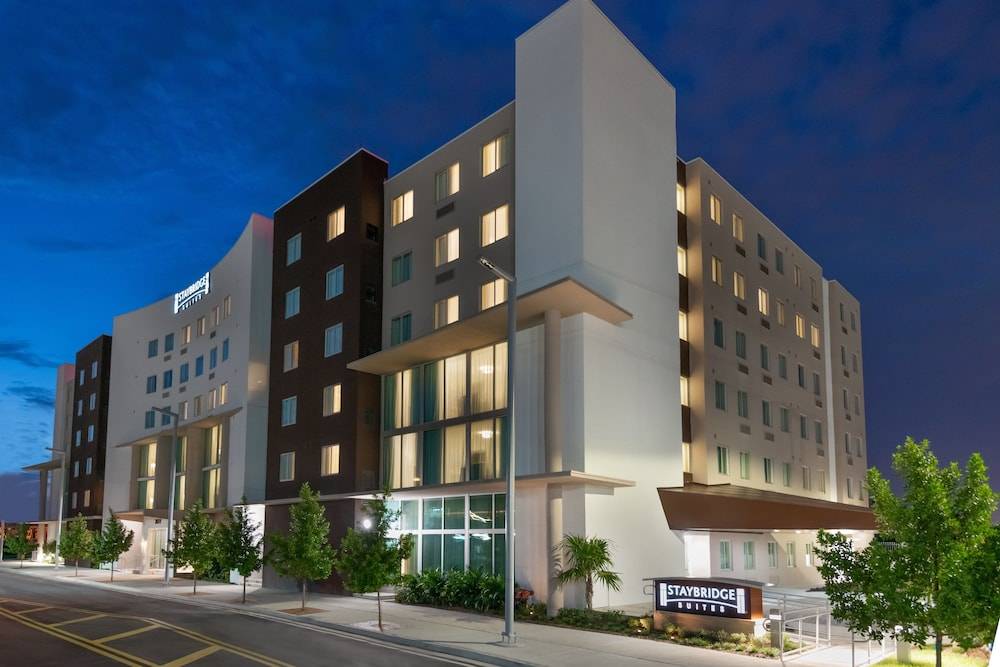 Staybridge Suites MIAMI INTERNATIONAL AIRPORT by IHG 1