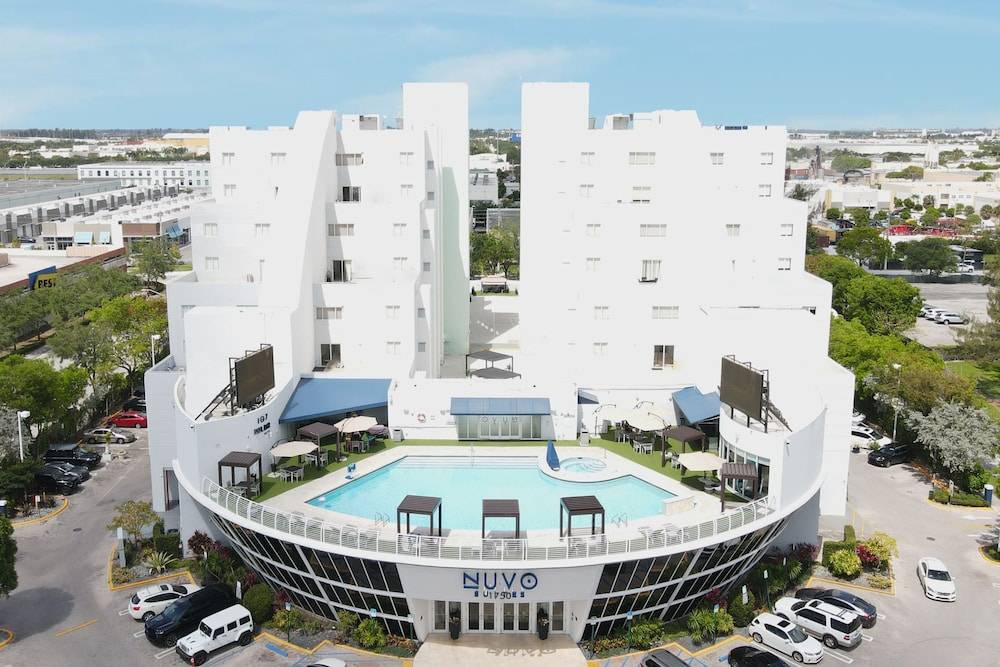 Nuvo Suites Hotel - Miami Doral 1