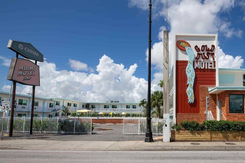 Selina Miami Gold Dust Hotel 2