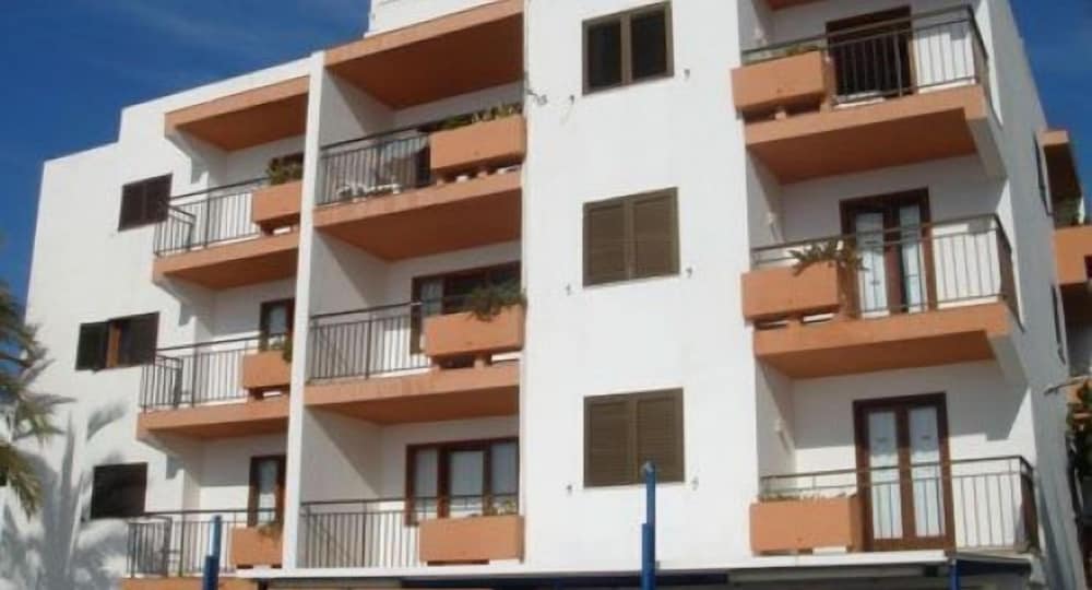 Apartamentos Llevant 1