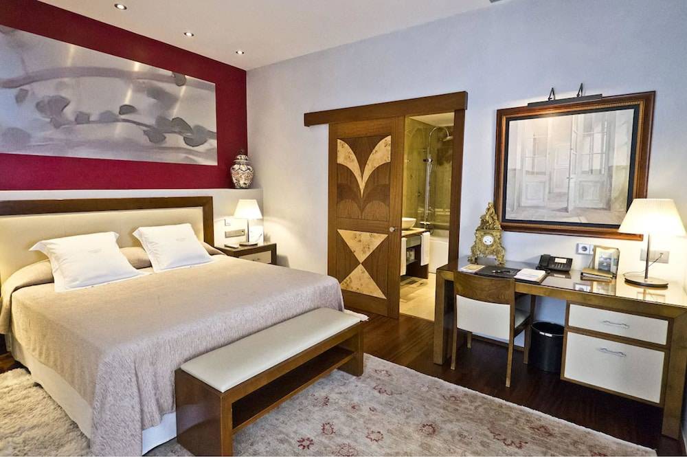 Mirador de Dalt Vila-Relais & Chateaux 1