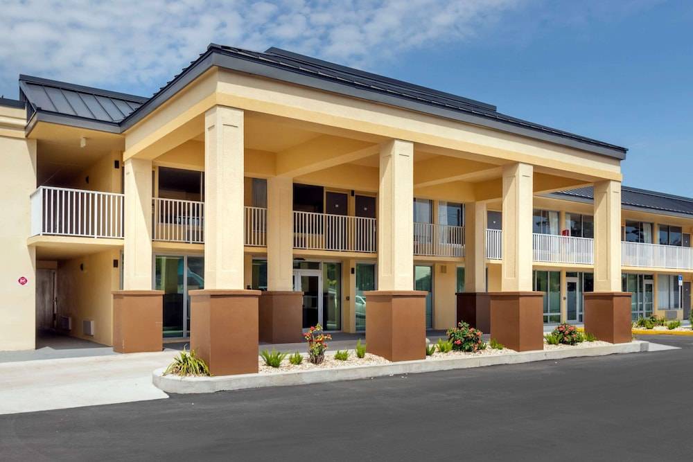 Quality Inn Saint Petersburg North-Tampa Bay 1