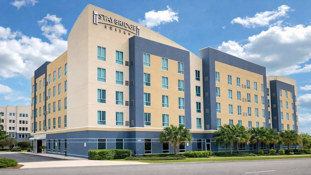 Staybridge Suites ST. PETERSBURG DOWNTOWN by IHG 1