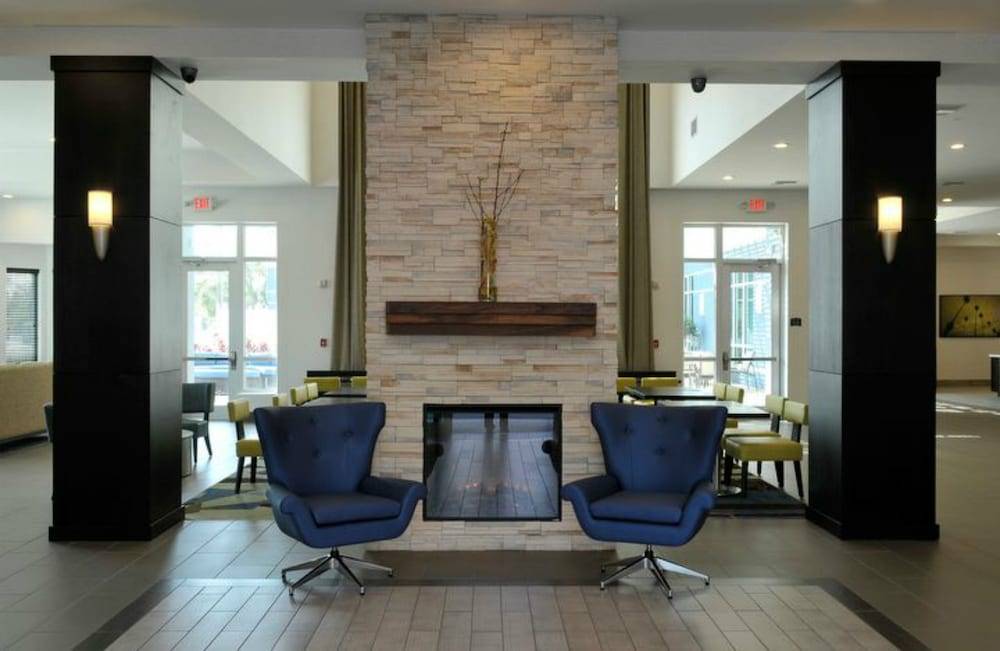 Staybridge Suites ST. PETERSBURG DOWNTOWN by IHG 2