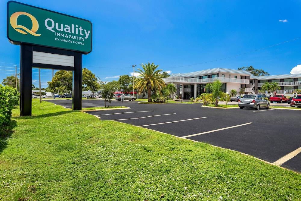 Quality Inn & Suites at Tropicana Field 1