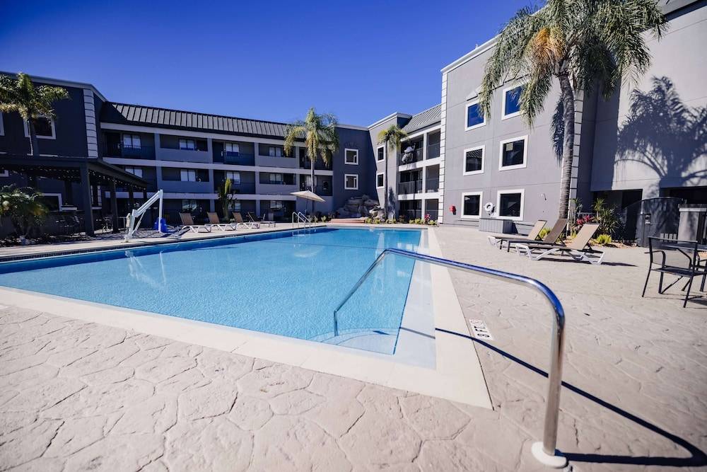 La Quinta Inn by Wyndham Tampa Near Busch Gardens 1
