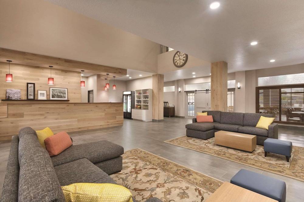 Country Inn & Suites by Radisson, RJ Stadium - Tampa Airport East 2